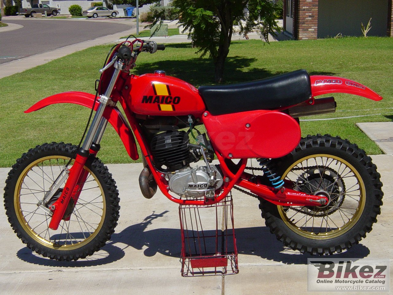 Big  md 250 wk picture and wallpaper from Bikez.com